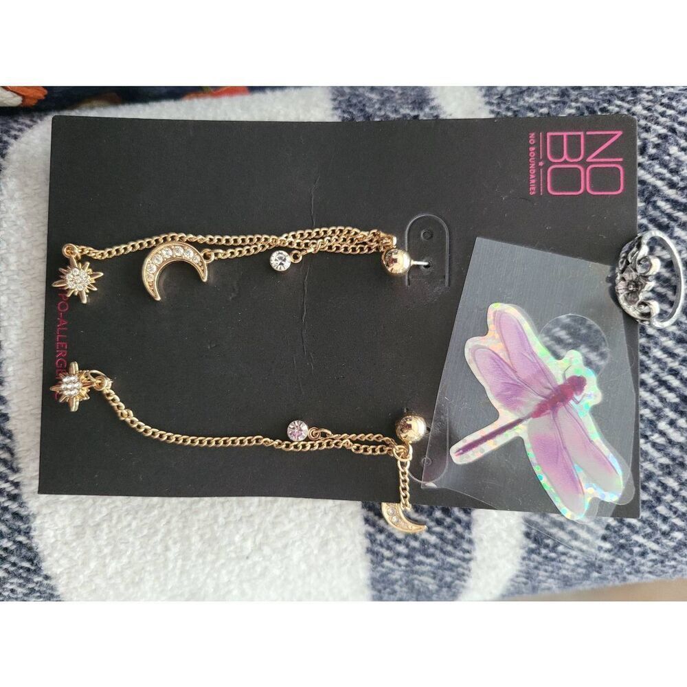 No boundaries moon and star diamond set